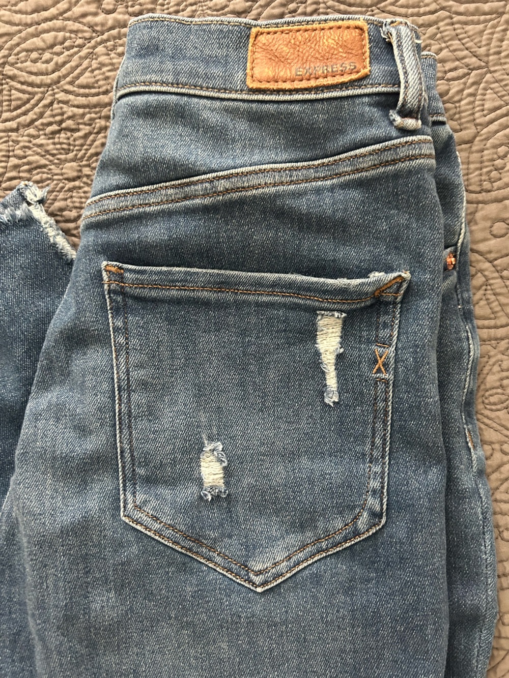 Express High-Rise Women's Distressed Blue Jeans